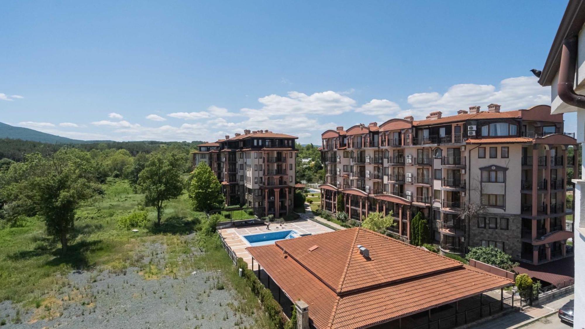 Първа Линия Хотел С Адрес К-С Реджина Маре Царево Țarevo Exterior foto
